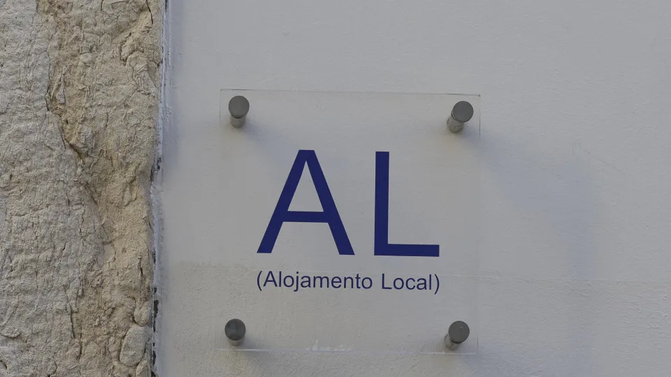 Bruxelas propõe limites a alojamento local em prol da