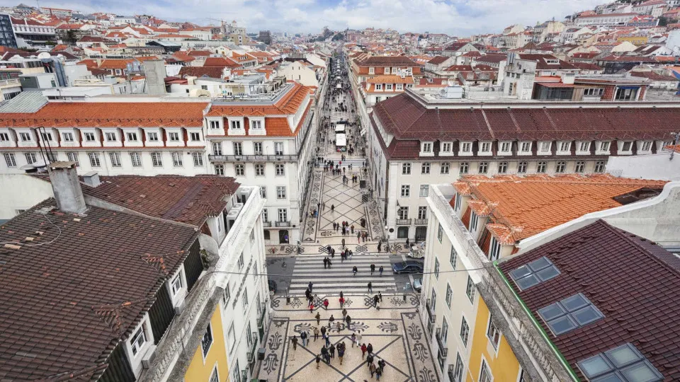 Um quarto dos estrangeiros em Portugal estão em situação de