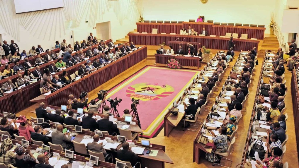 AR debate Lei do Sistema de Saúde