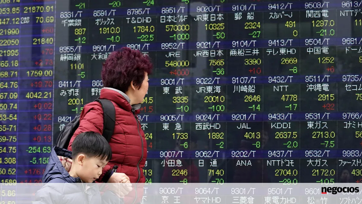 Ásia avança com impulso das tecnológicas e queda do iene -