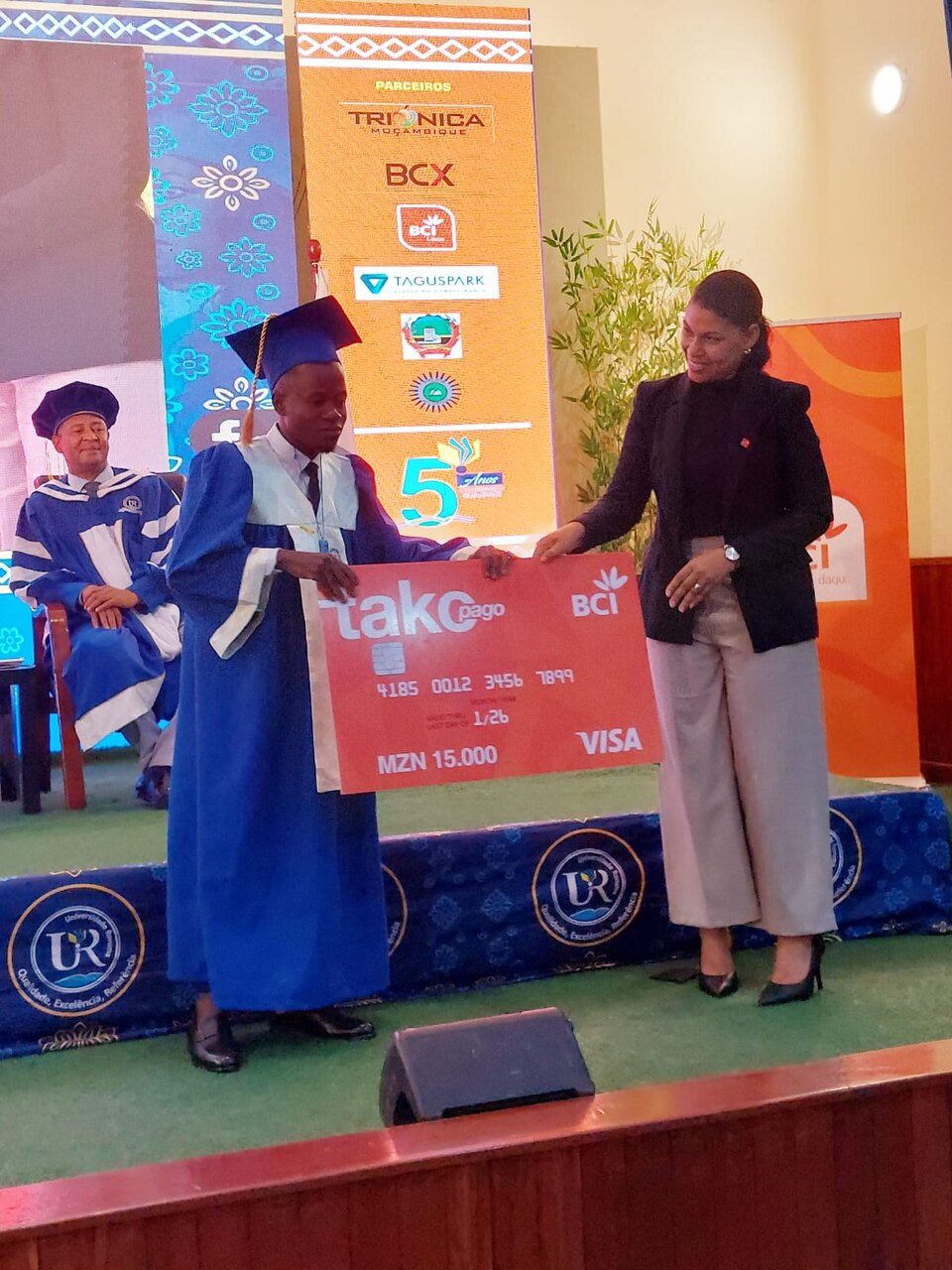 BCI Premeia Melhores Graduados da UniRovuma • Diário
