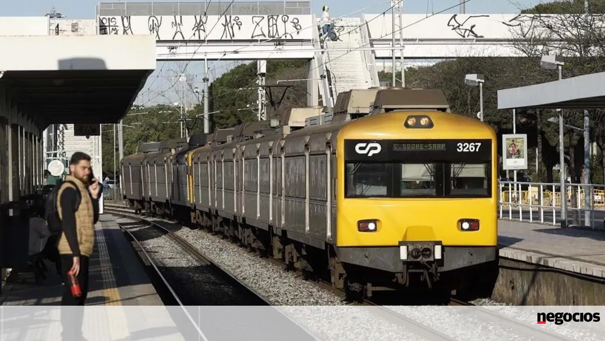 CP reforça oferta de comboios urbanos no Porto e Lisboa