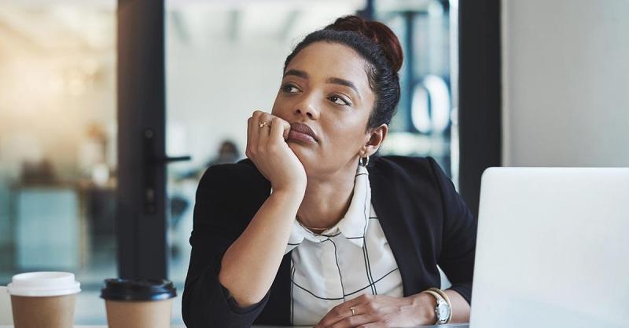 Como o Tédio Destrói a Motivação e Prejudica a Retenção de