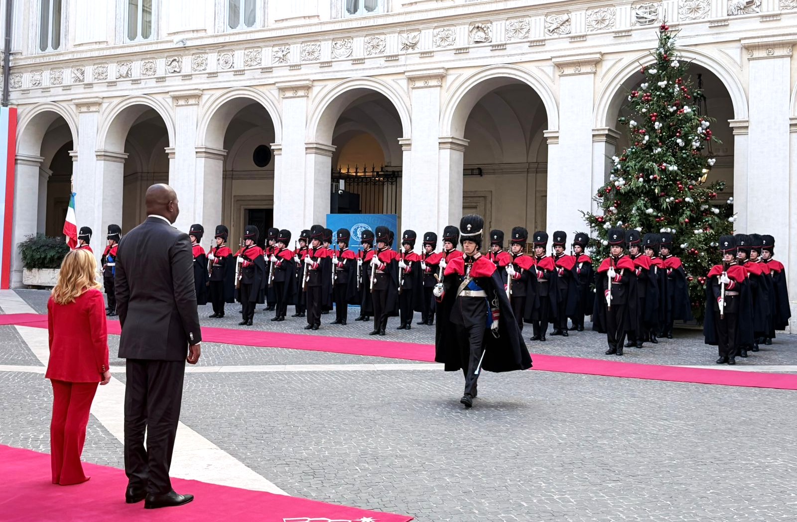 Daniel Chapo e Giorgia Meloni exploram oportunidades no