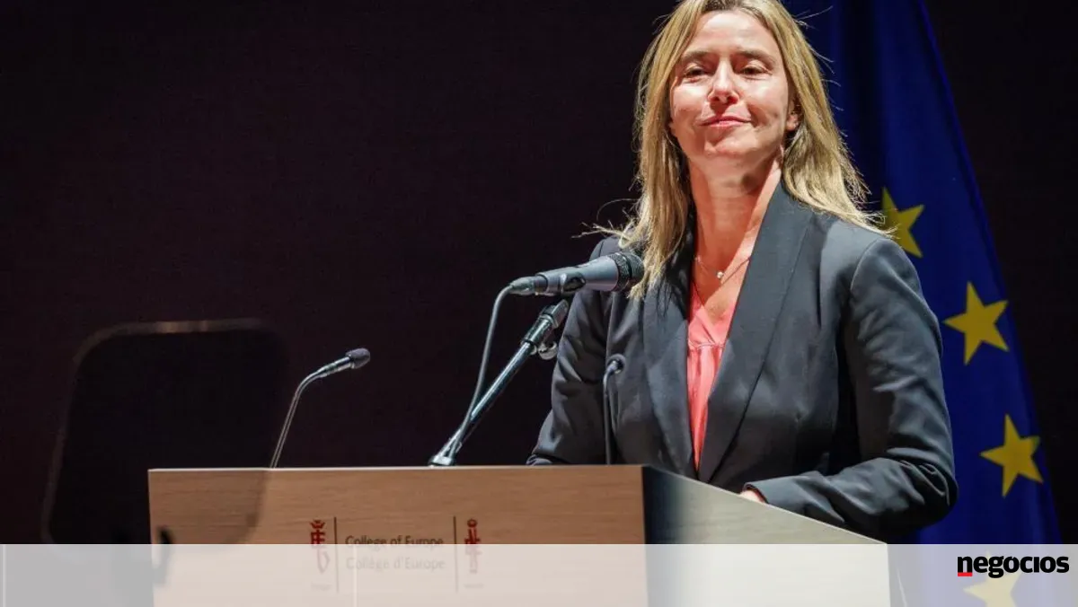 Ex-vice-presidente da UE indiciada pelos crimes de corrupção