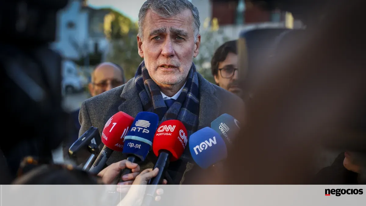 Gouveia e Melo diz-se alvo de "tentativa de assassinato de