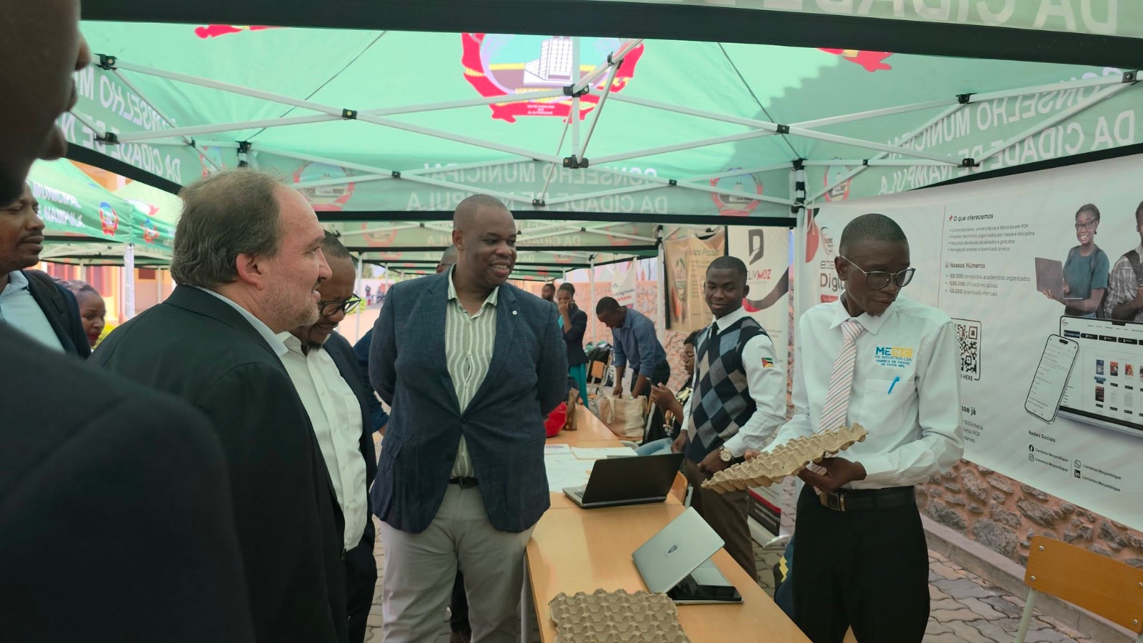 Jovens debatem inovação e participação na governação em