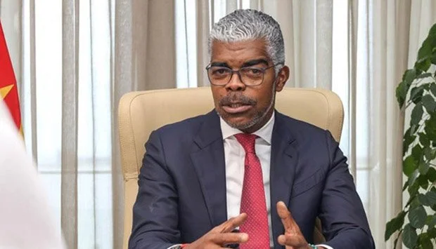 Ministro Dos Transportes Defende Liberalização do Espaço...