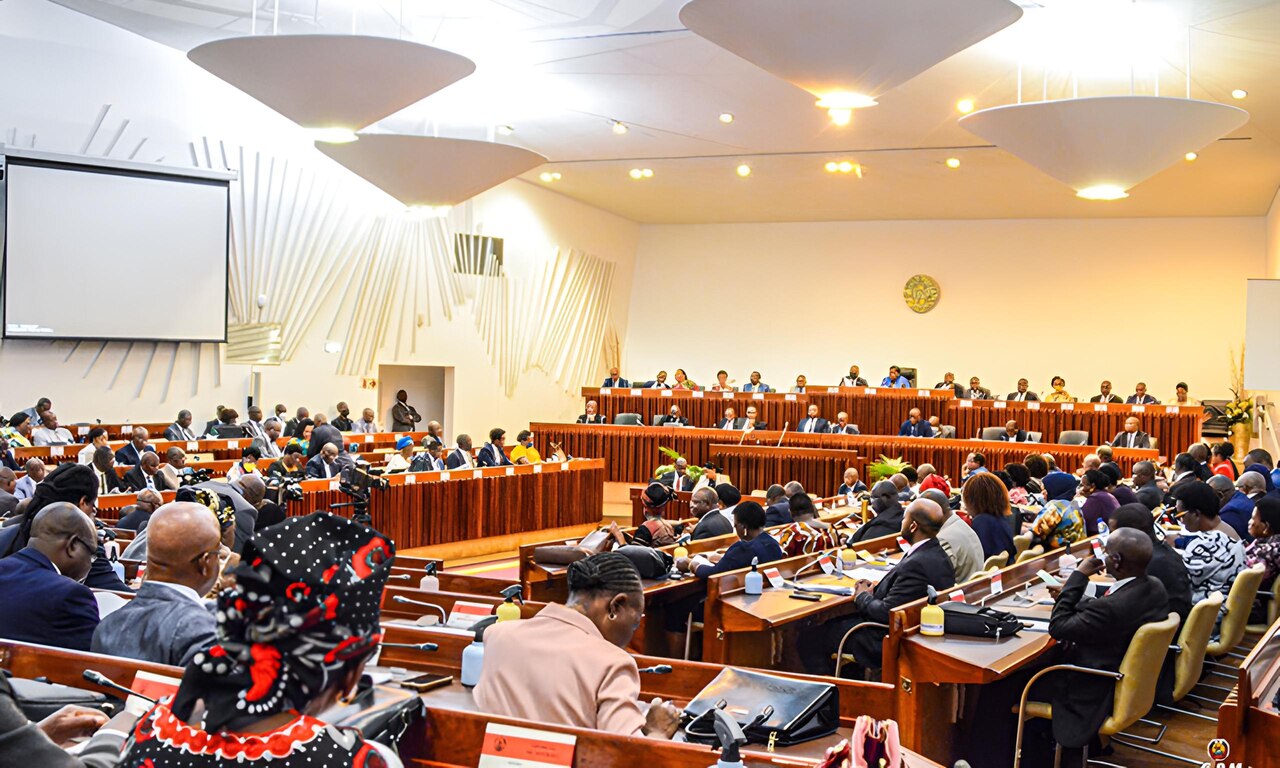Orçamento do Estado Aprovado em Definitivo Pelo Parlamento •