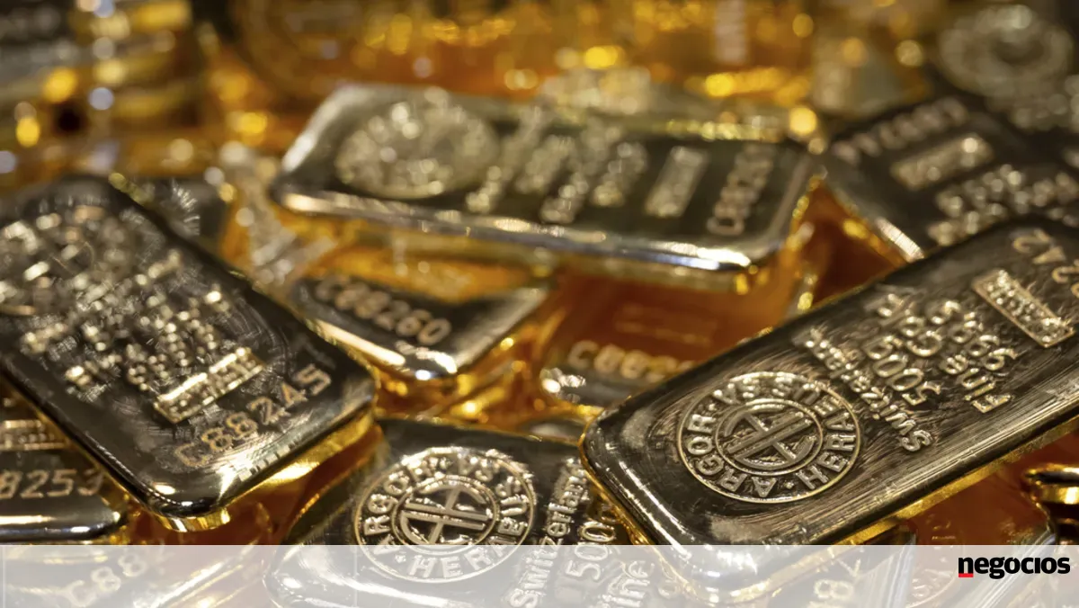 Ouro em máximos de seis semanas. Prata atinge novo recorde