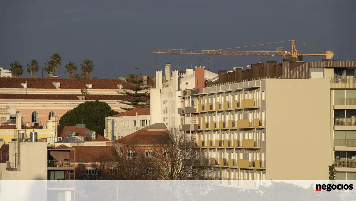 Pacote habitacional do Governo é "insuficiente" para os