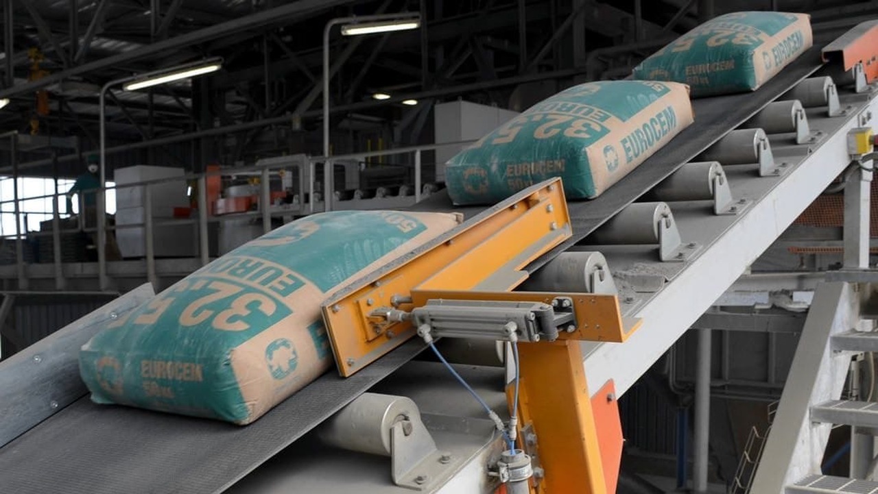 Preço do cimento dispara 50%  devido à escassez de matéria-prima 