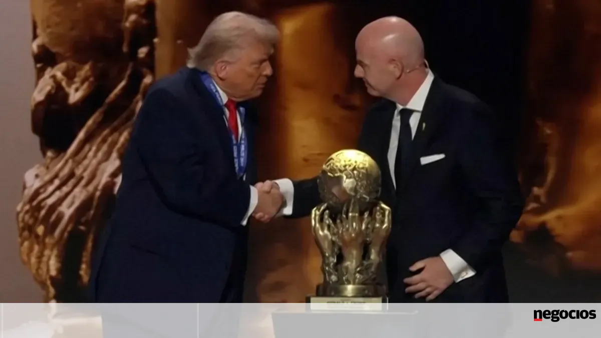Trump recebeu prémio da paz da FIFA: «É uma das maiores