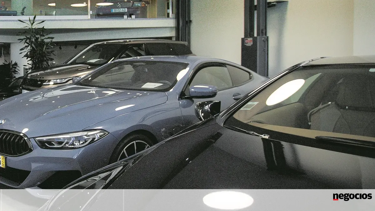 Vendas automóveis crescem 4,5% em novembro e sobem 6,6% no