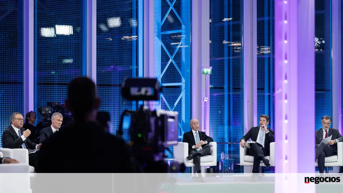 11 candidatos, vários temas e 2h30 de frente-a-frente: