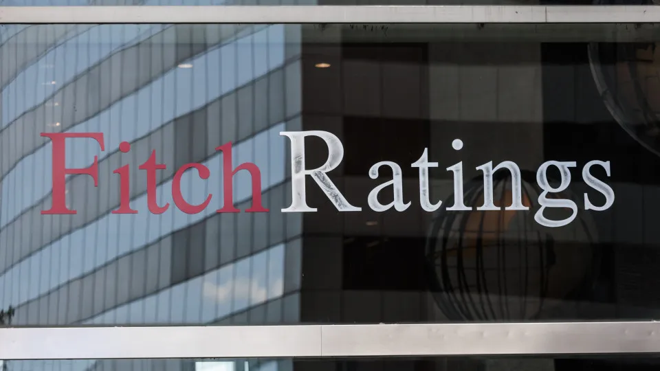 Fitch alerta que fim da NATO pode levar a descidas de