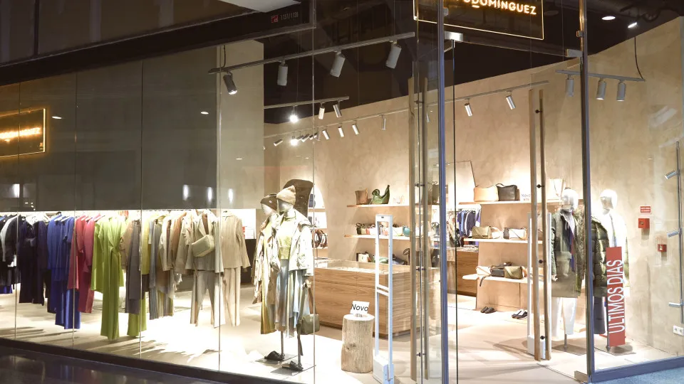 Vendas da Adolfo Domínguez sobem para 93,3 milhões nos