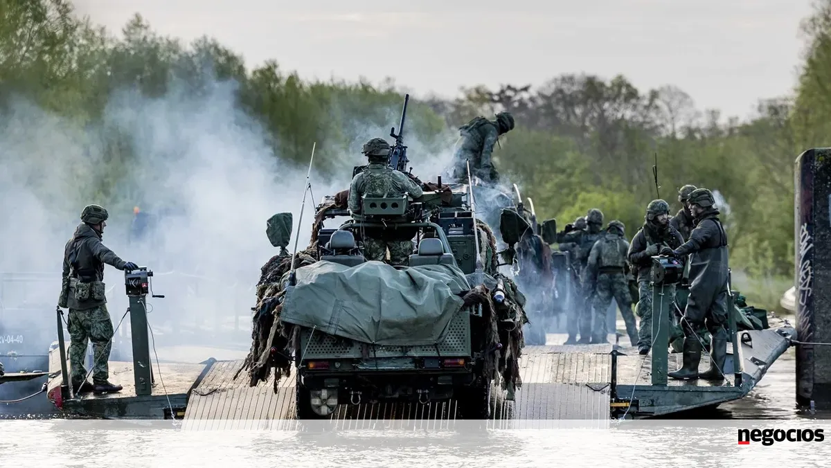 Apoio militar internacional à Ucrânia subiu 30% em 2025 para