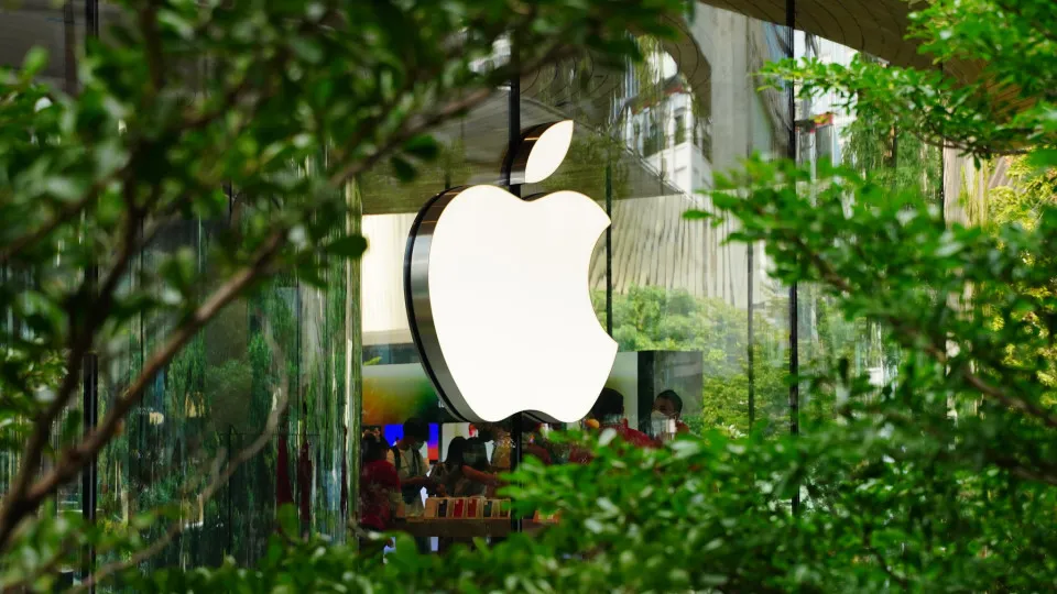 Apple apresenta lucros recorde graças às vendas do iPhone