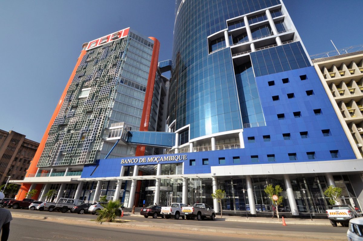 BdM Exige Autorização Prévia Para Contas Bancárias no