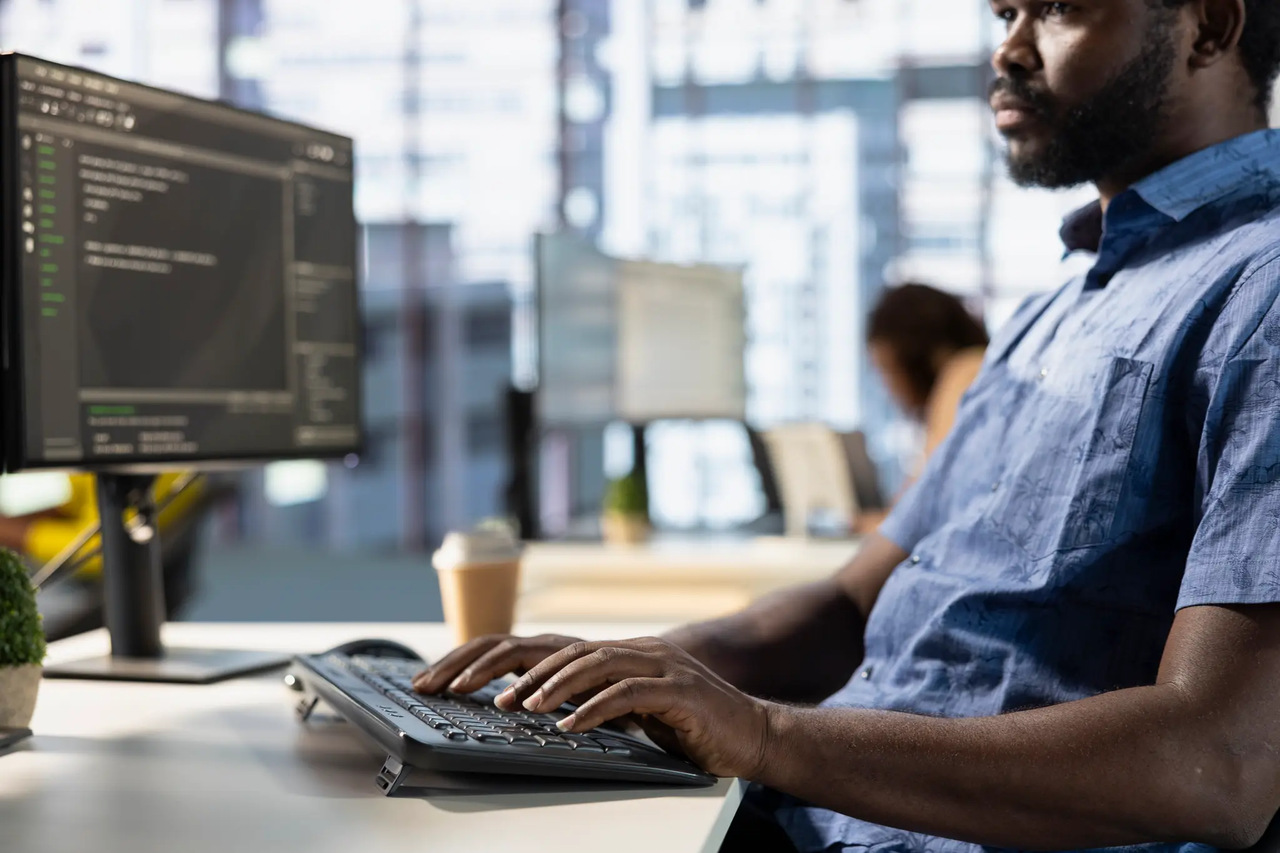 Burquina Faso Inaugura “Faso Code X”, um Centro de Formação...