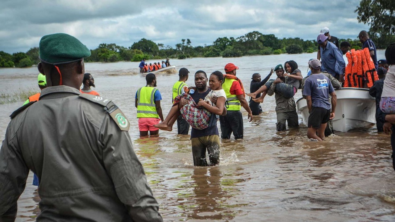 Cerca de 400 Mil Pessoas em Risco de Retirada Compulsiva