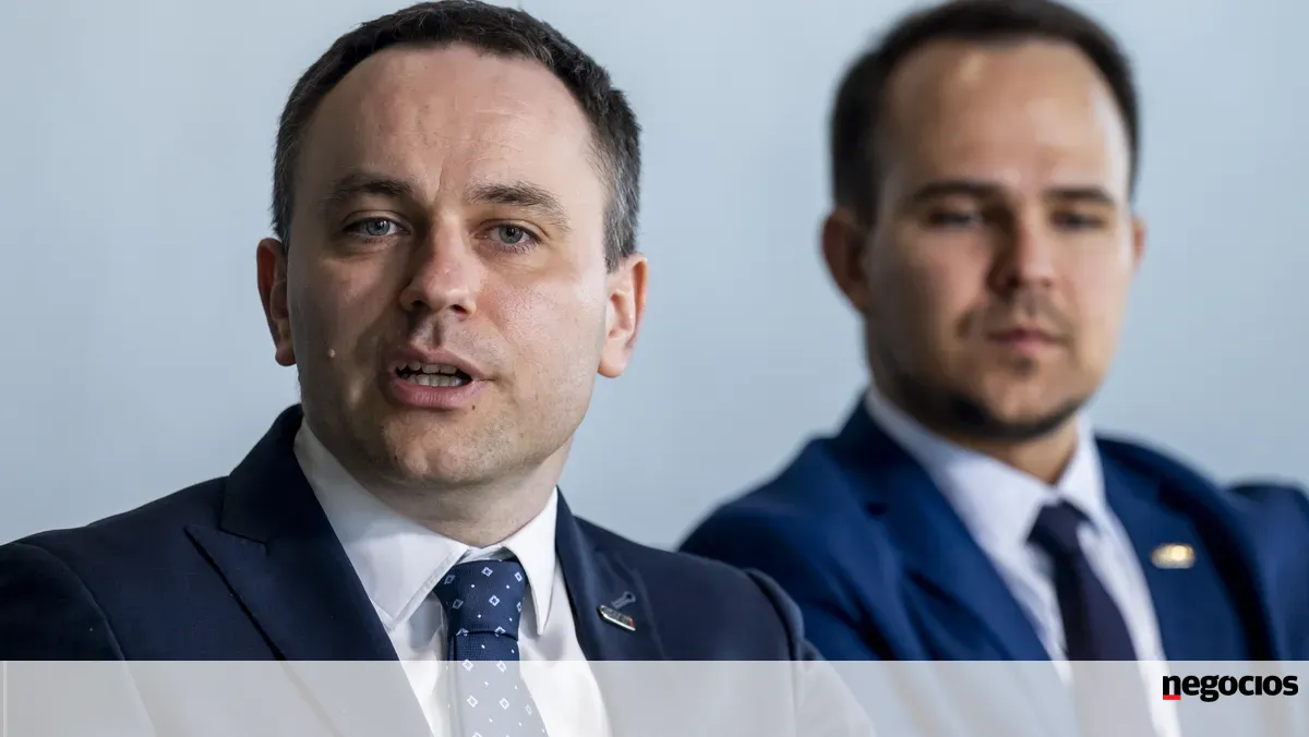 Checa CSG avança sexta-feira com maior IPO de sempre da