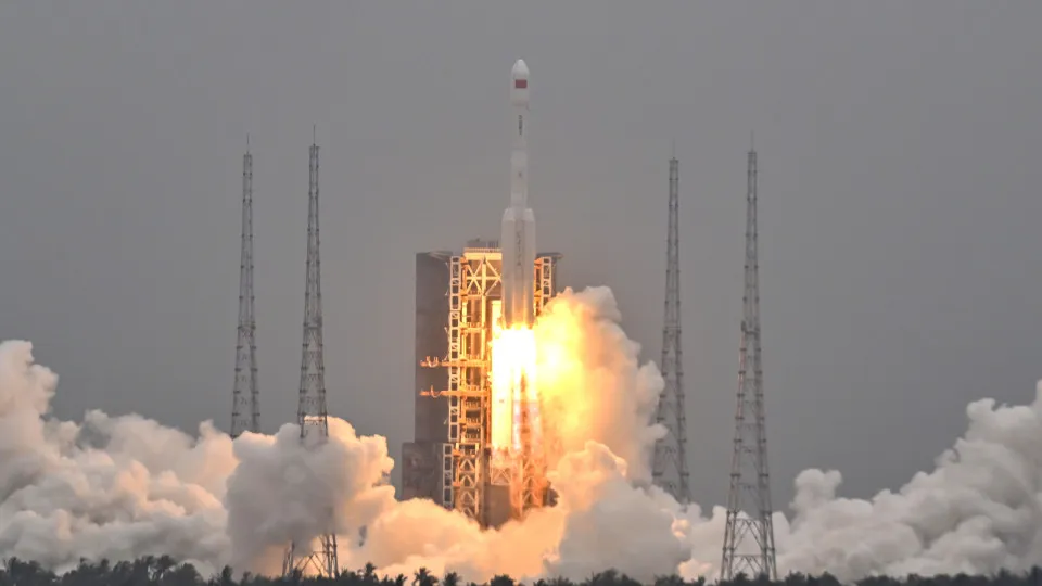 China realizou 92 lançamentos espaciais em 2025