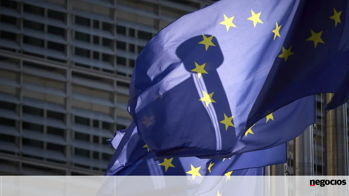 Confiança das empresas do euro diminuiu e emprego fraquejou