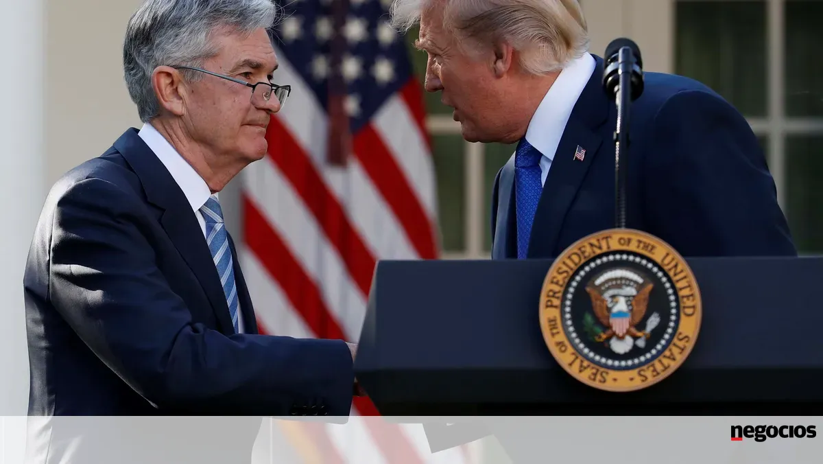 Desta vez, Powell põe discrição de lado e bate de frente com