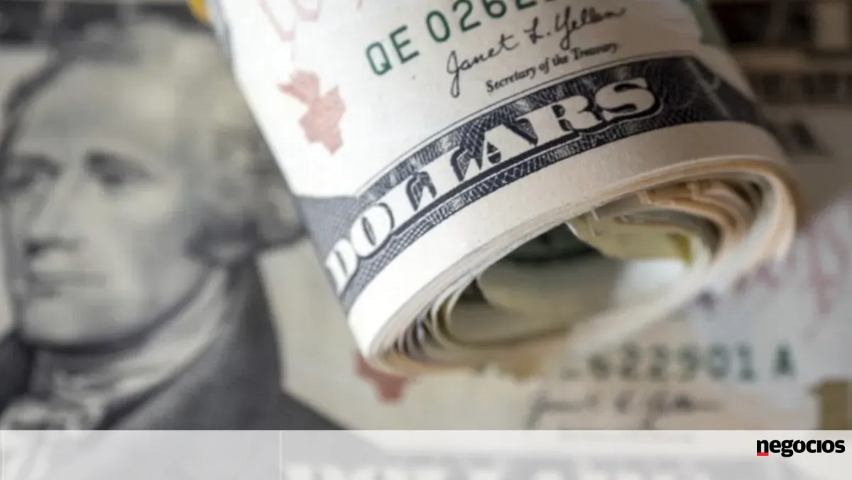 Escalada nas tensões entre Trump e Europa levam dólar a pior