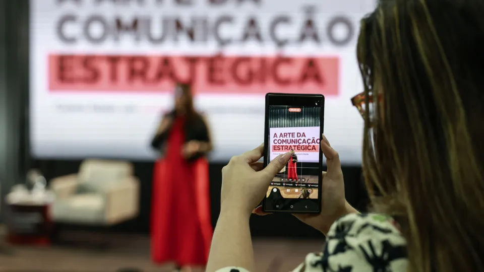 Europeus pedem medidas contra publicidade disfarçada de...