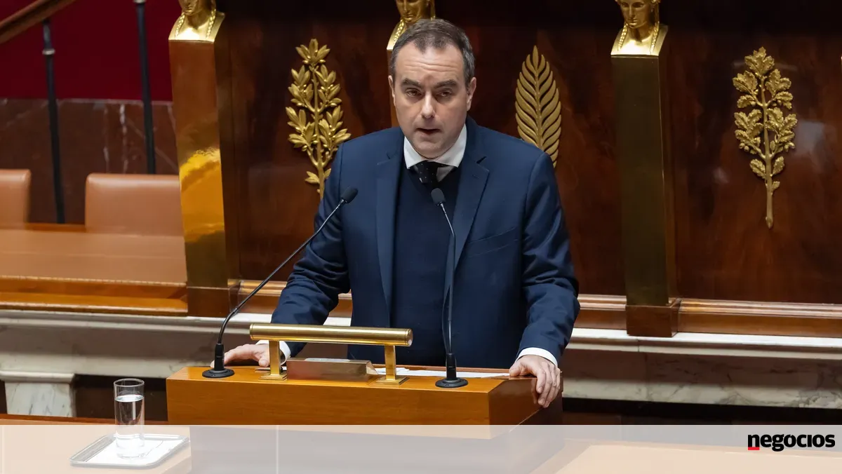 França lança plano para construir dois milhões de casas até