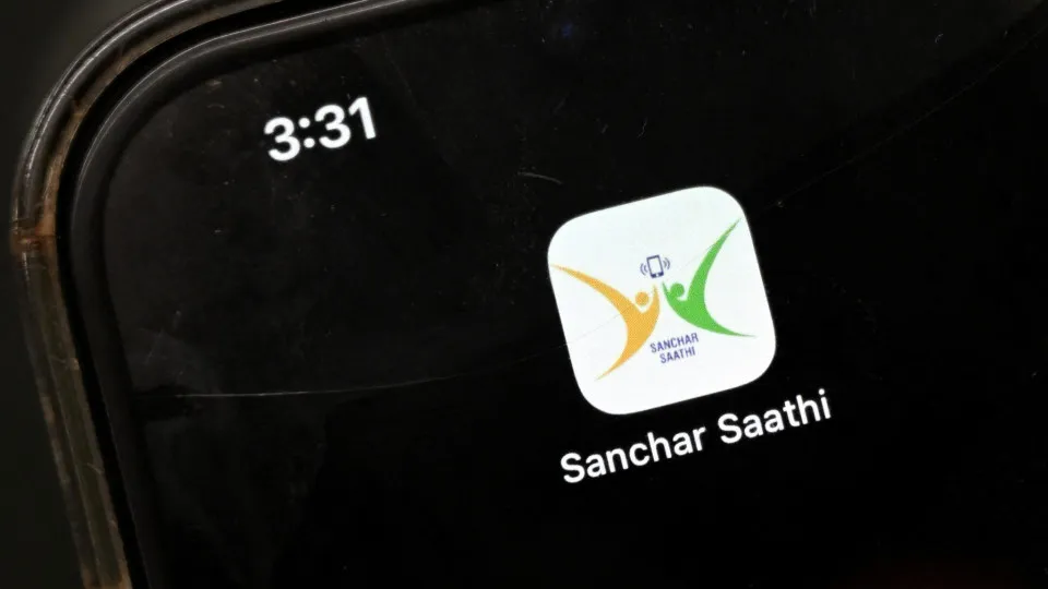 Índia obriga marcas de telemóveis a instalarem app do...