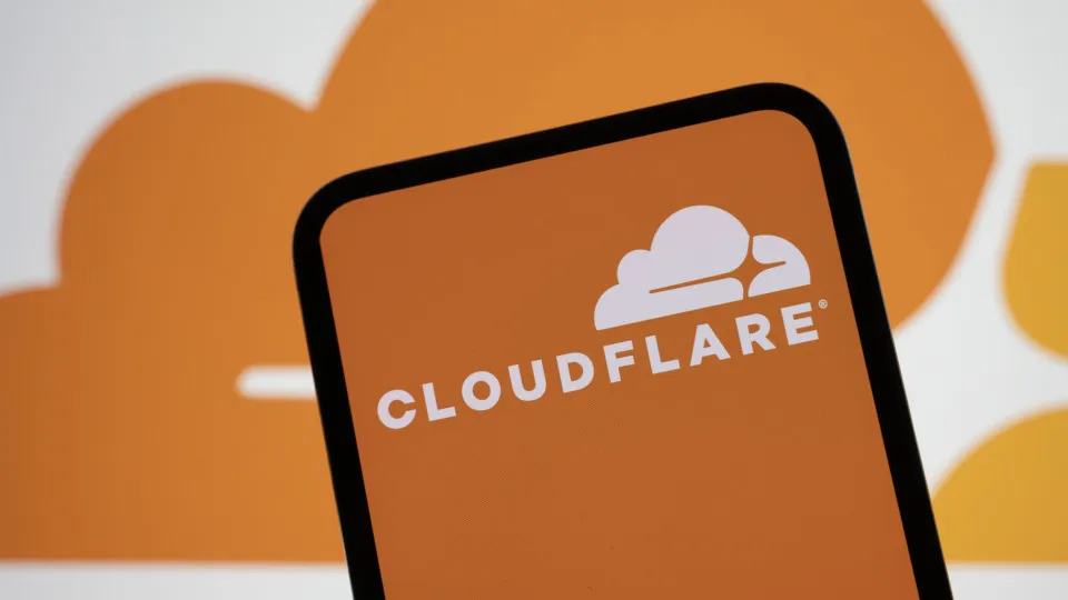 Itália multa Cloudflare em 14 milhões por violação da lei...