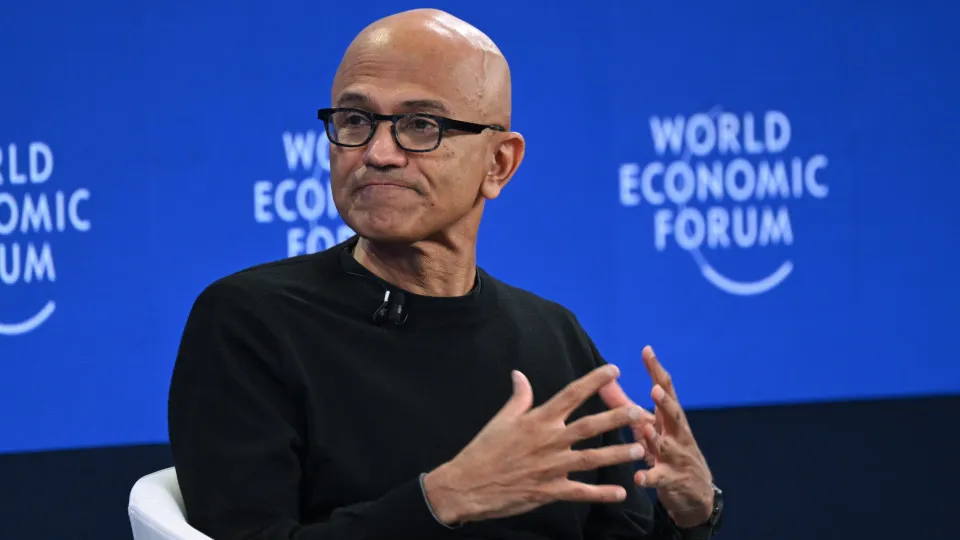 Líder da Microsoft diz que IA tem de servir para alguma...