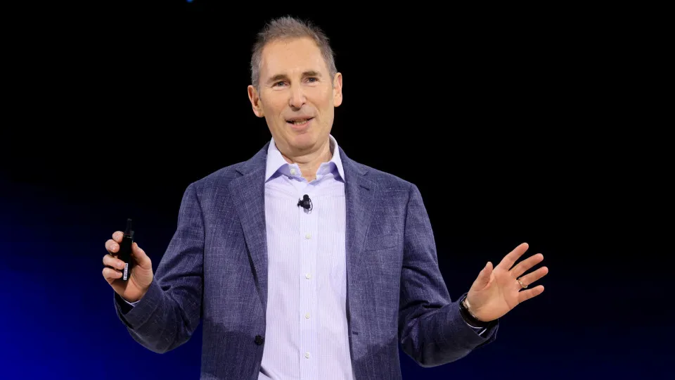 "Não há opções infinitas". CEO da Amazon reconhece impacto...