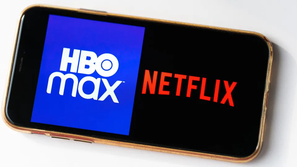 Netflix não quer deixar fugir compra da rival HBO Max