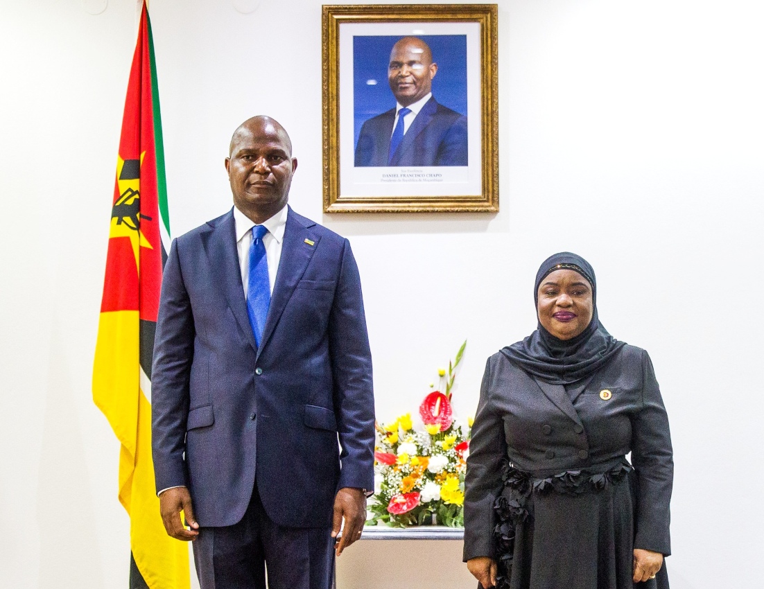 PRIMEIRO ANO DE CHAPO: Parlamento enaltece busca de soluções