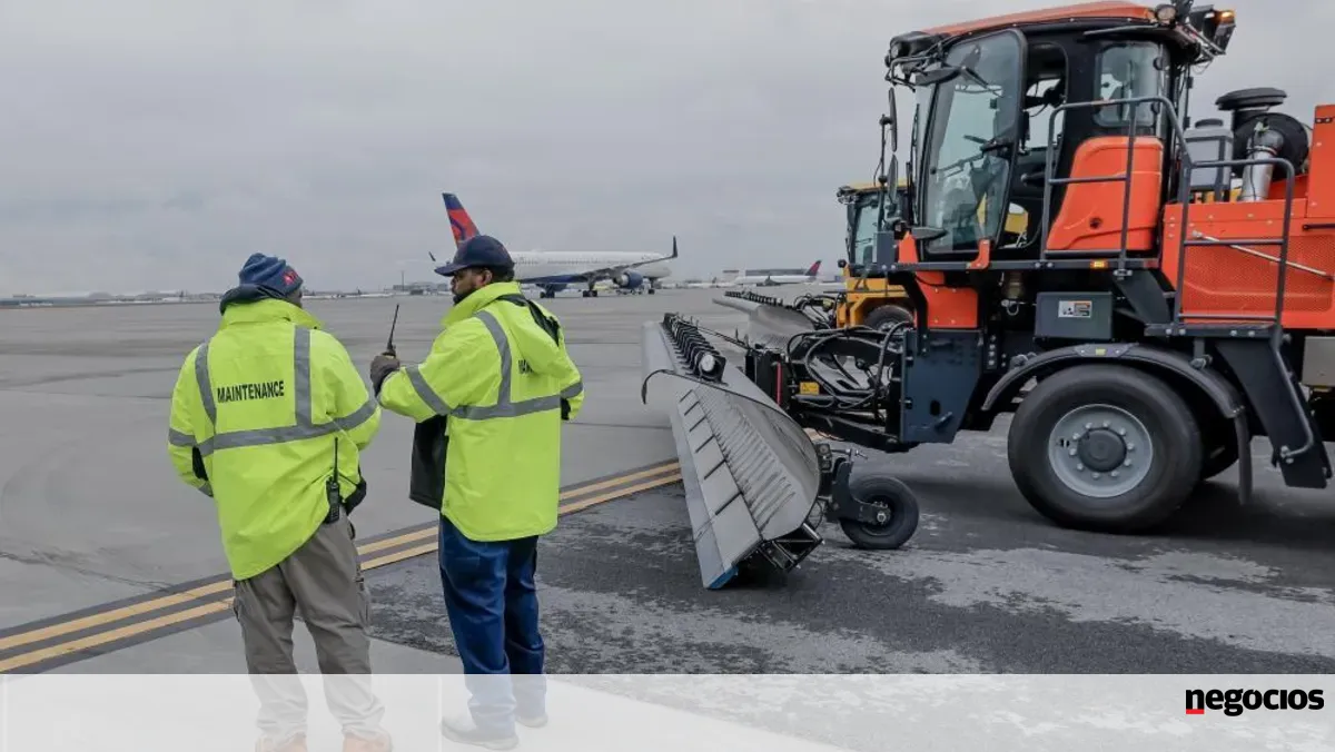 Pelo menos dez voos com destino ou partida em Portugal