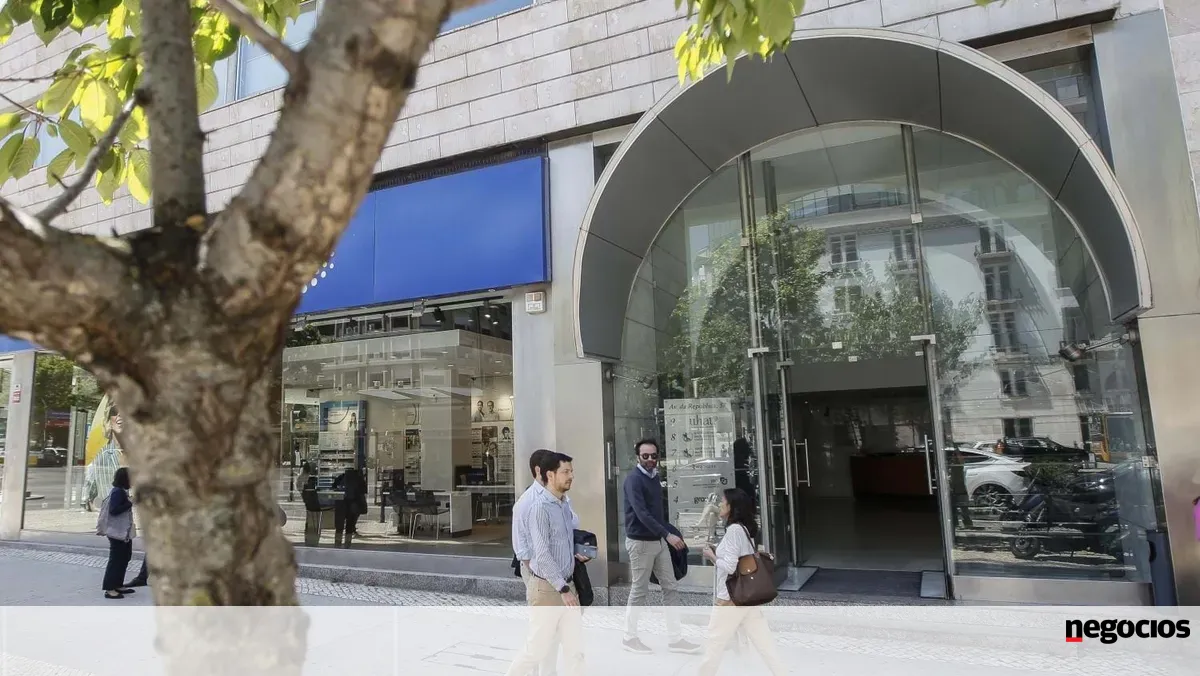 Portugal avança hoje com venda de dívida sindicada.