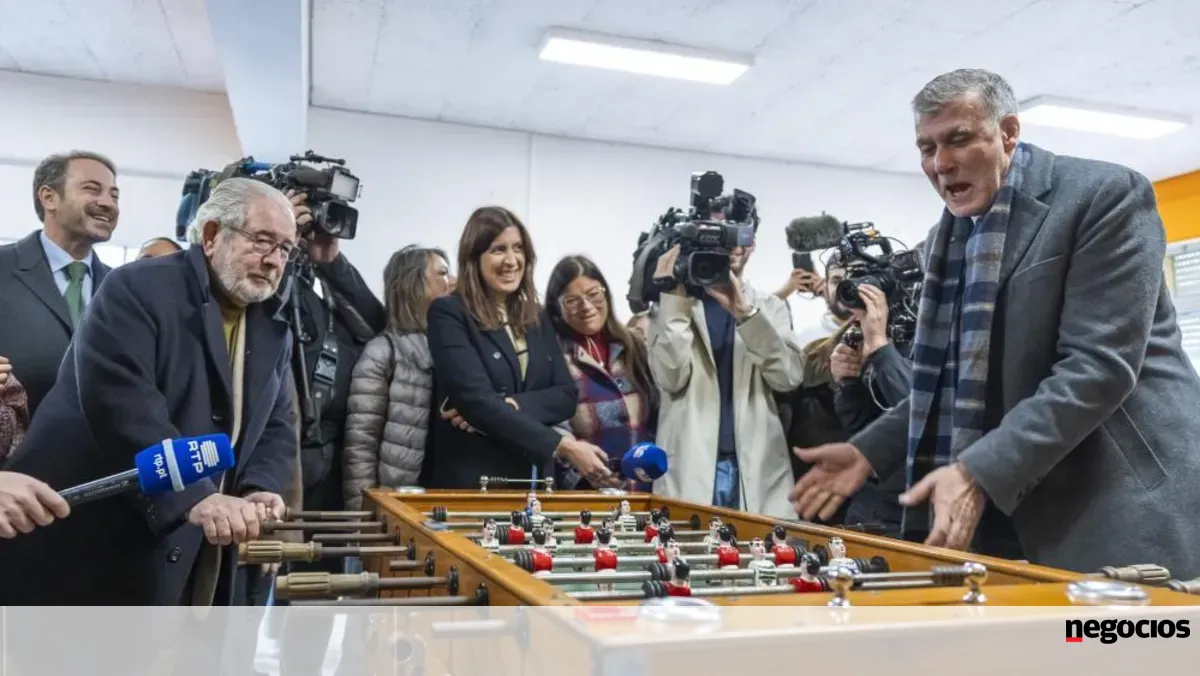 Presidenciais: Sondagens marcam apelo ao voto no 11.º dia de