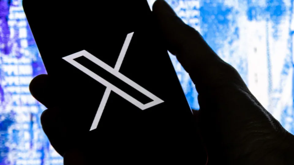 Rede social X com problemas de funcionamento em Portugal e...