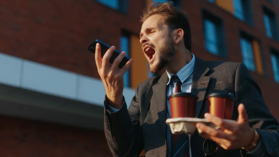 Ser bruto com o ChatGPT torna-o mais eficaz. Mas será que...