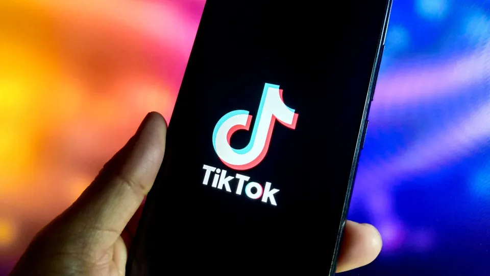 TikTok vai implementar sistema para manter crianças fora da...