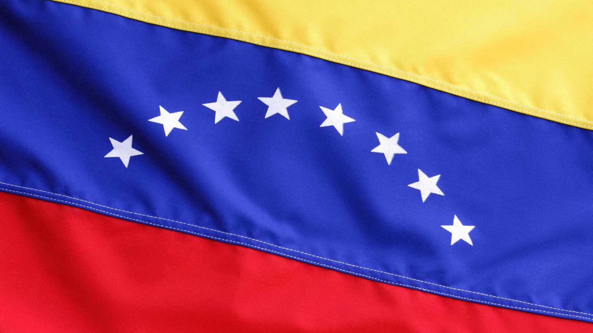 Tiros da polícia contra drones perto de palácio presidencial...