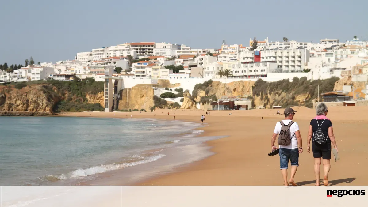 Turismo aumenta peso na economia. Receitas de estrangeiros