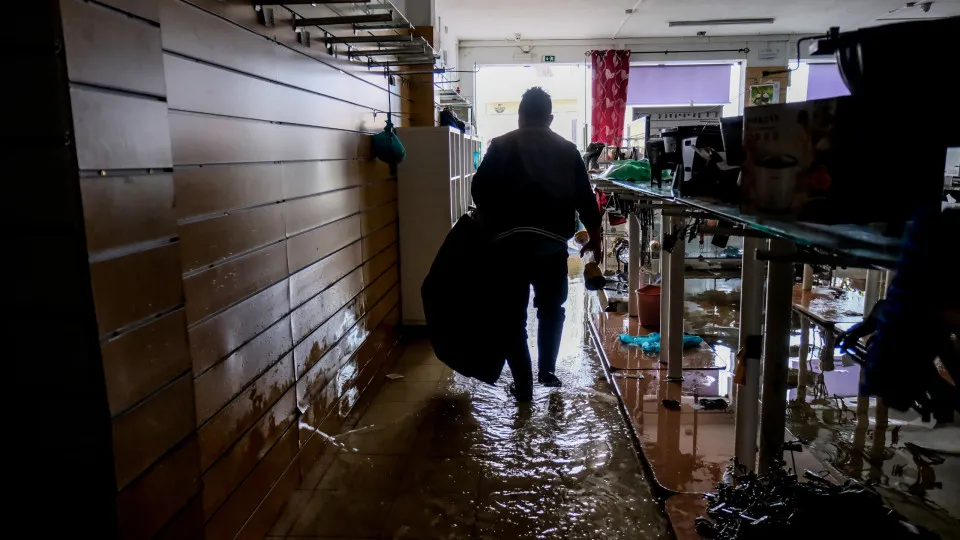 Comércio de Alcácer do Sal tenta retomar atividade mas ainda