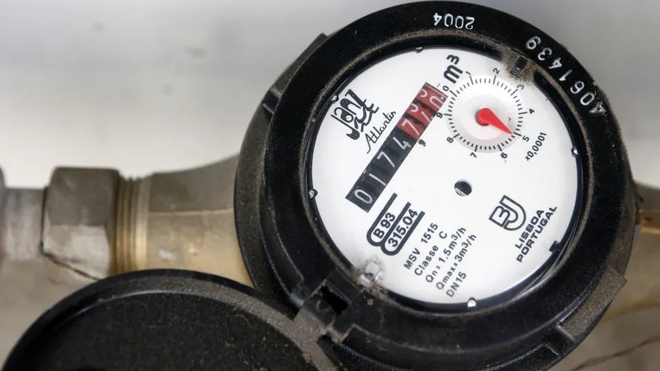 "Medidas excecionais": Regulador pede isenção de taxas nos