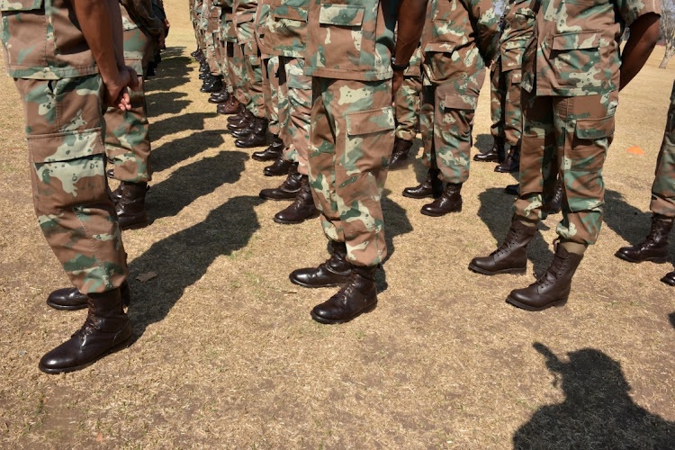 África do Sul anuncia retirada unilateral de tropas da...